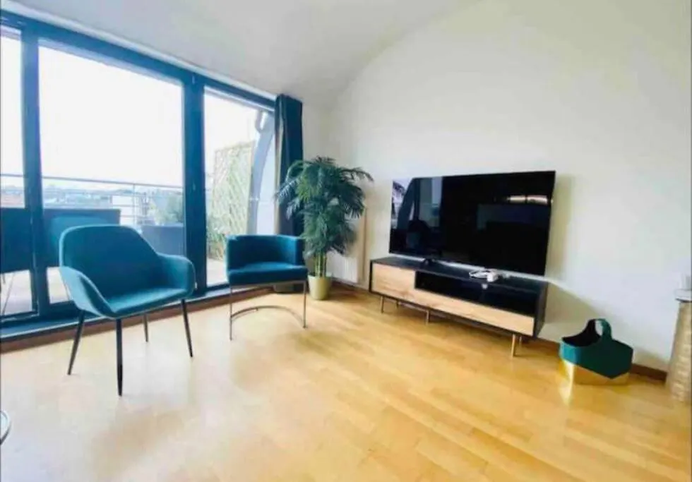 Penthouse 2 Bedrooms In Center Witth Terrace & Parking- 51 Luxembourg